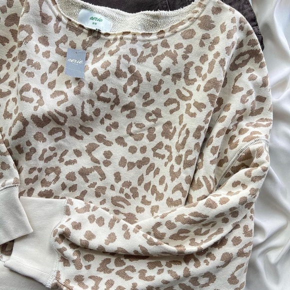 Aerie Cropped Crewneck ✨🤍 - Picture 3 of 5